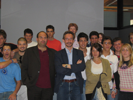 Foto di gruppo con alcuni studenti del Liceo G.B. Benedetti